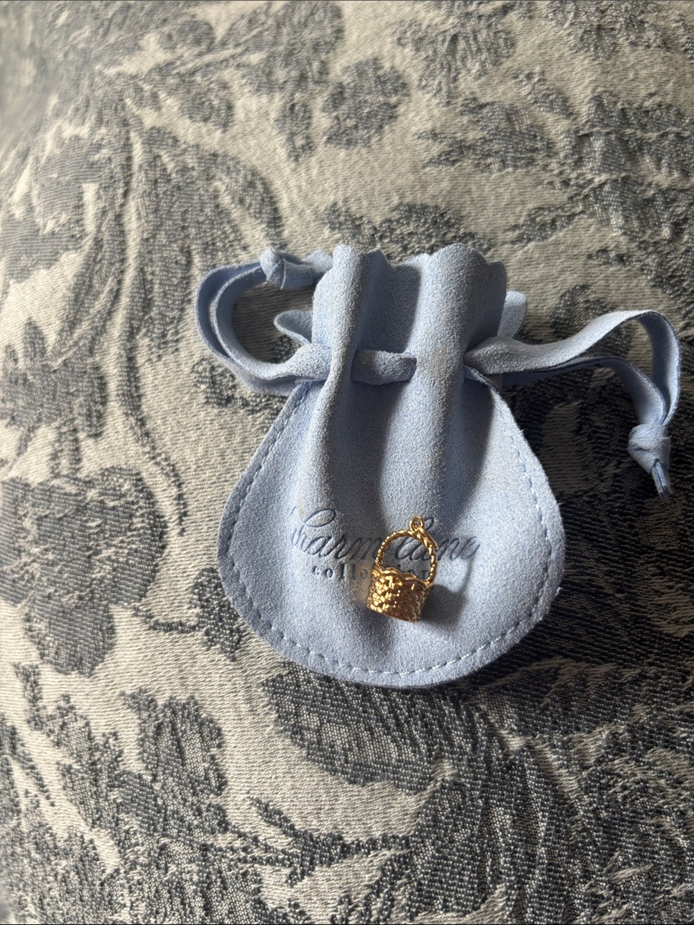 Charm Lane Collection Tuckie basket charm - Picture 2 of 3